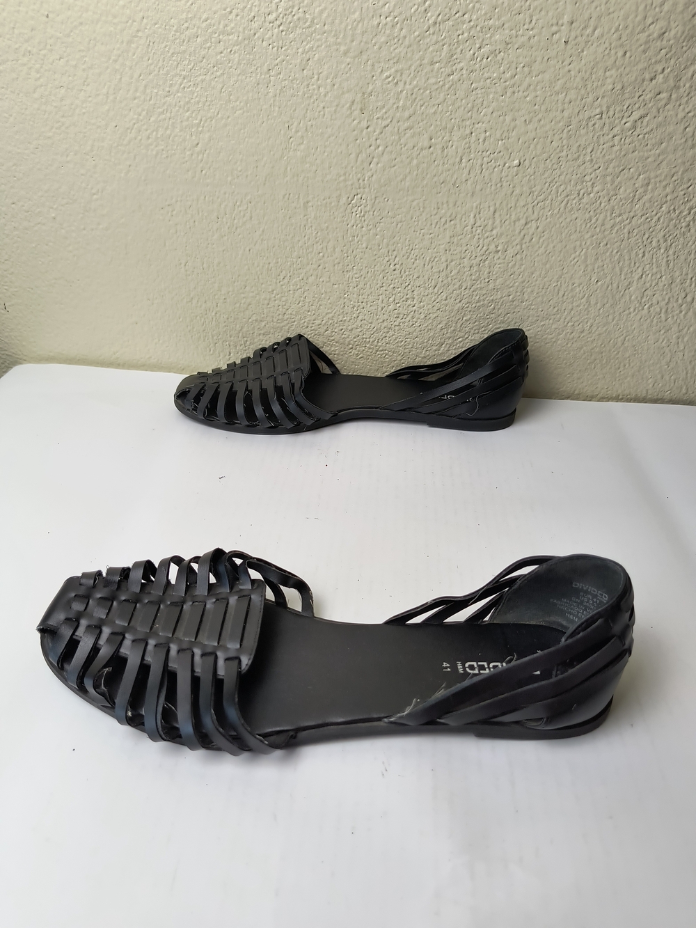H&M 9.5 Vintage Y2K Black Woven Open-Toe Flat Sandals - Huaraches
